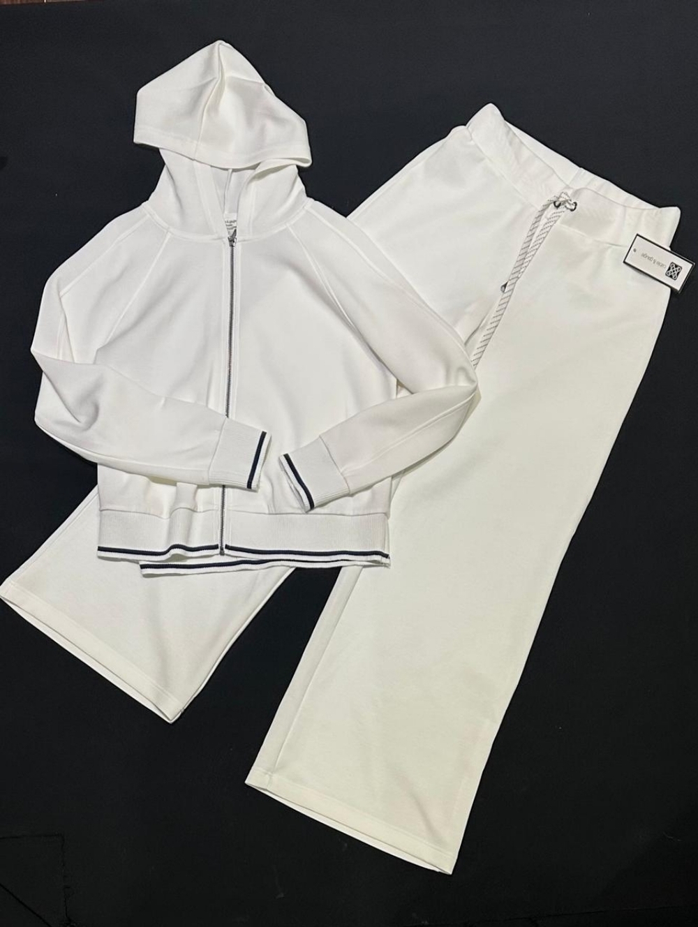 Cable & Gauge White Zip-Up Hoodie with Silver Zipper